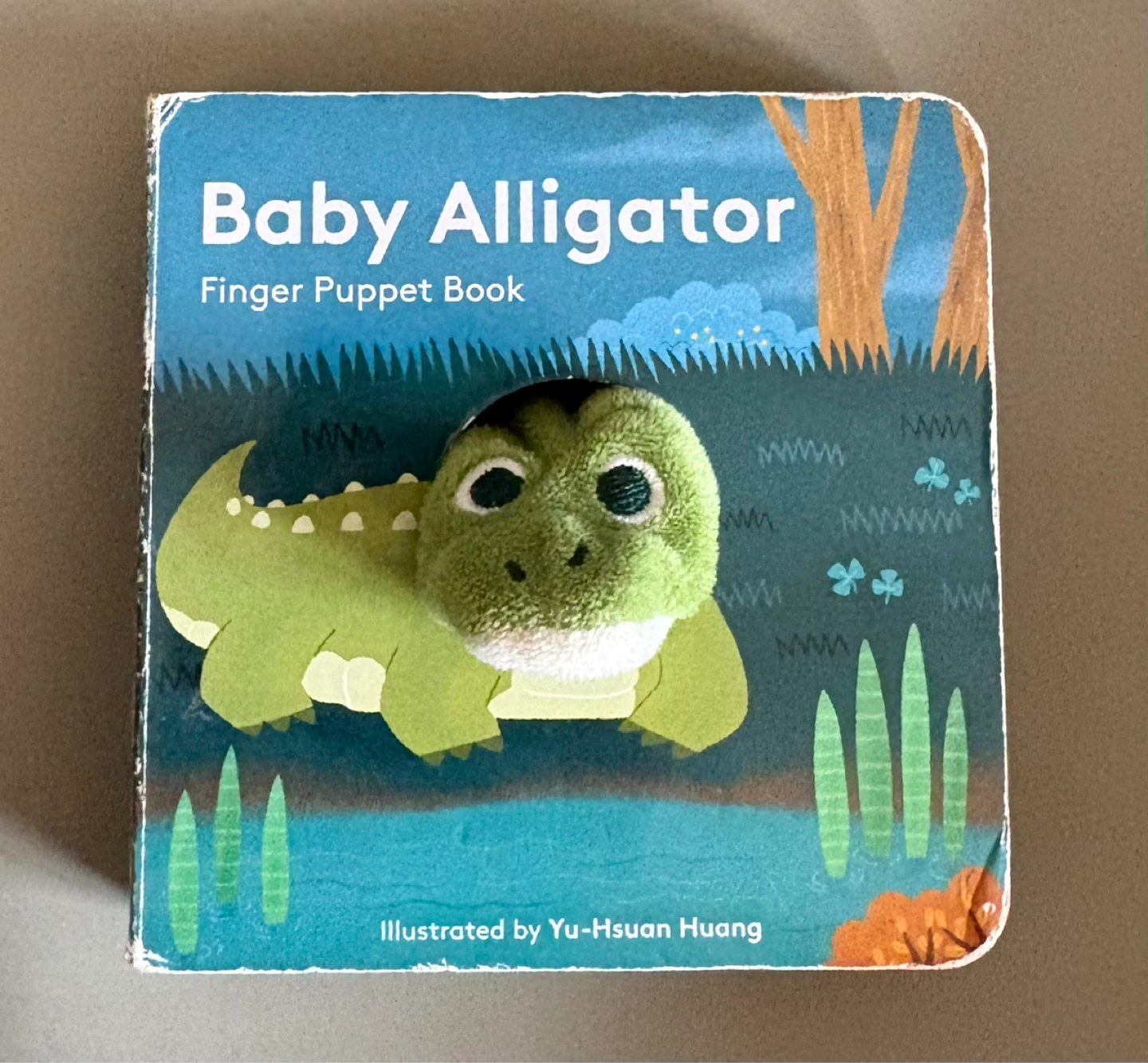 Baby Alligator Finger Puppet Book