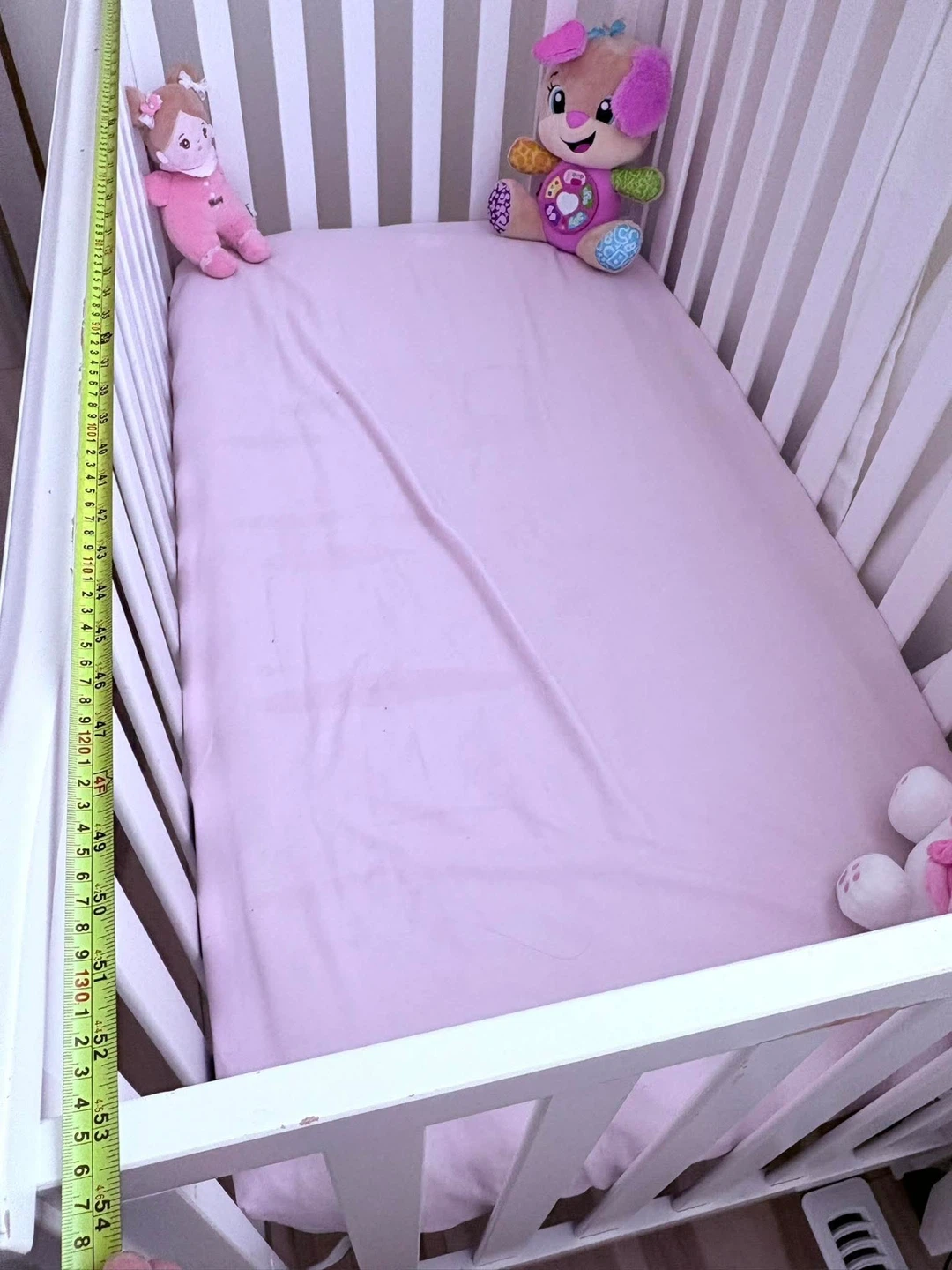 White Baby Crib with Pink Fitted Sheet - photo 3