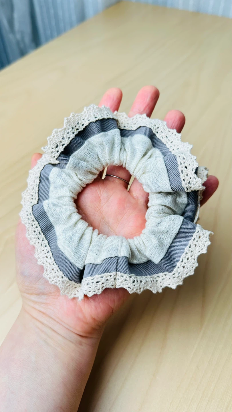 🌱Set of 3 Scrunchies and 1 Claw Clip - photo 4