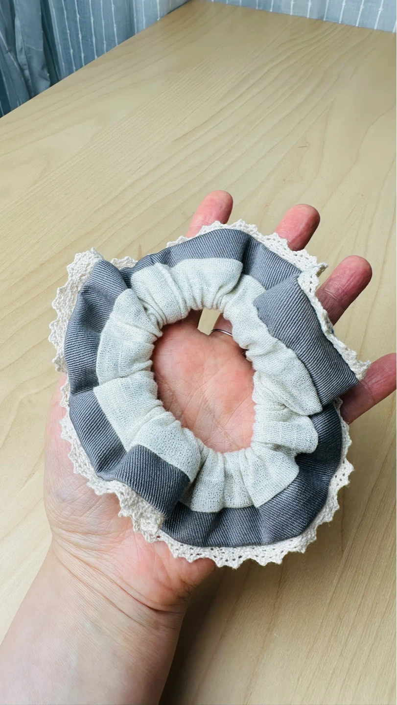 🌱Set of 3 Scrunchies and 1 Claw Clip - photo 5