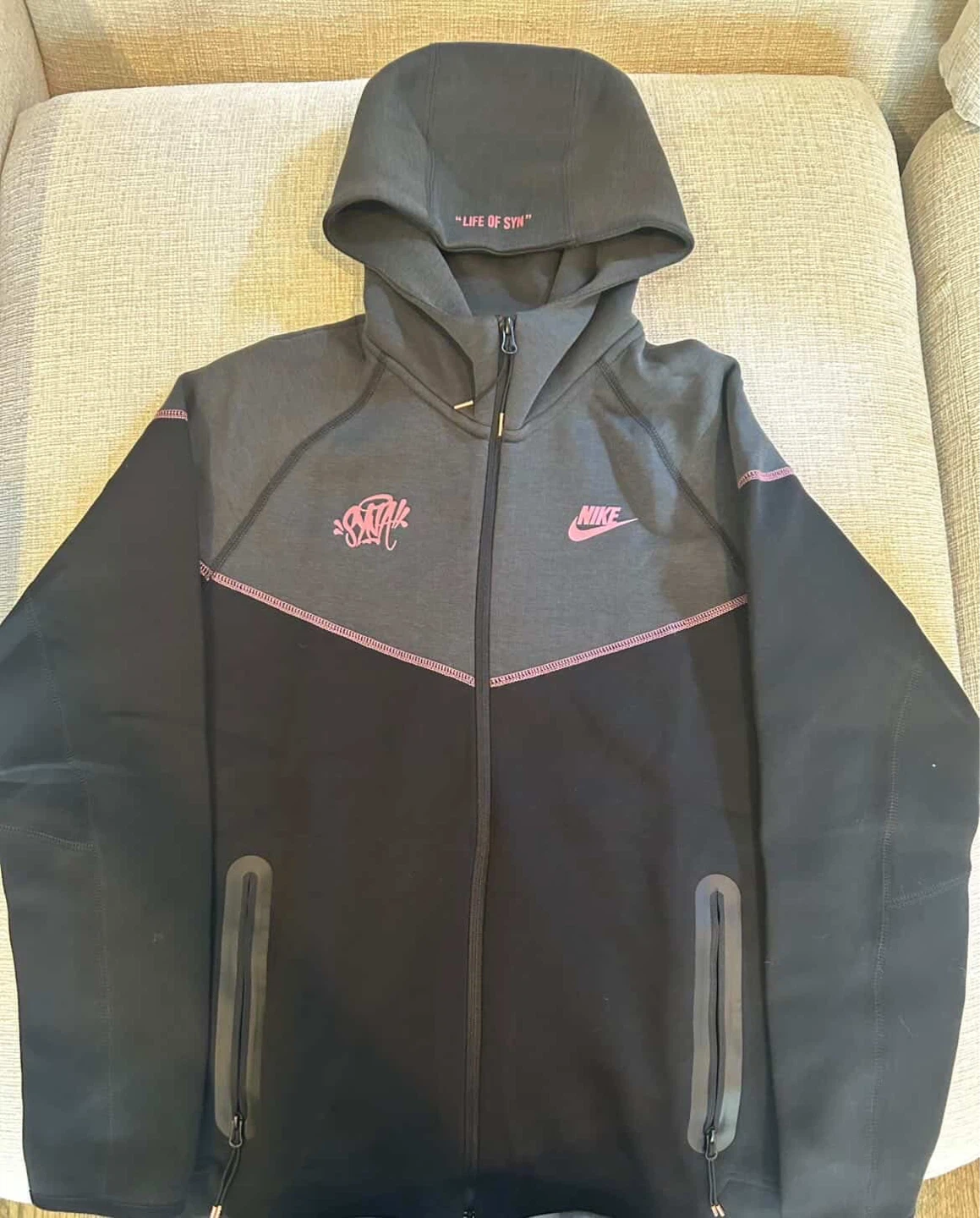Nike Tech Fleece Full Zip Hoodie and Joggers Set - Men's XL - photo 3