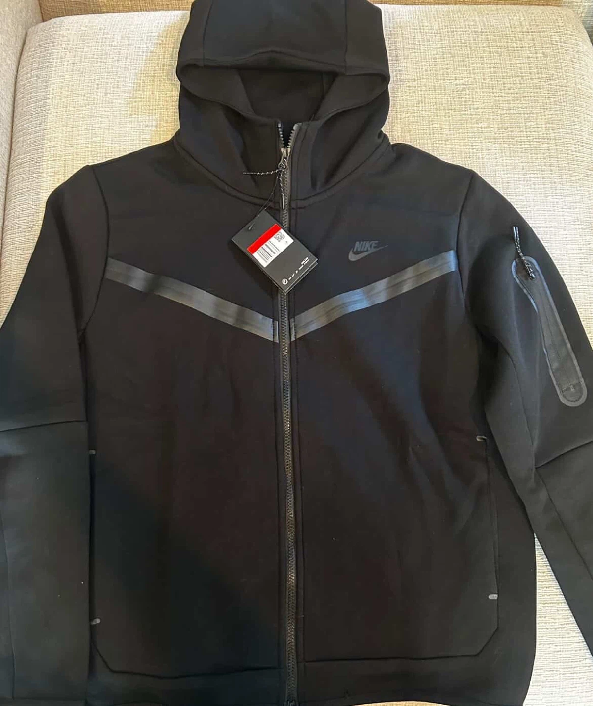 Nike Tech Fleece Full-Zip Hoodie and Joggers Set - Black, Size L