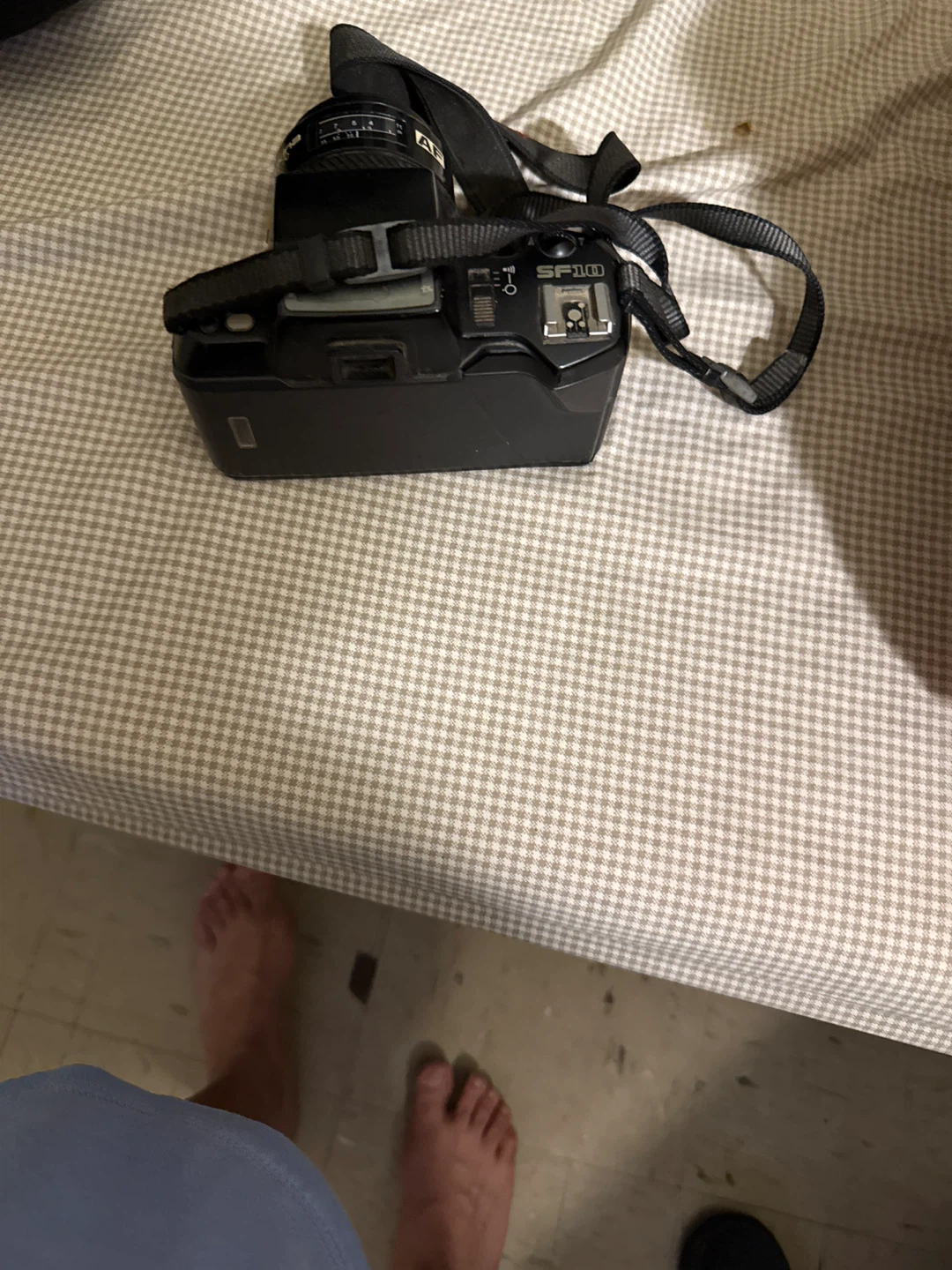 Pentax SF10 35mm Film Camera with 35-70mm Lens - photo 2