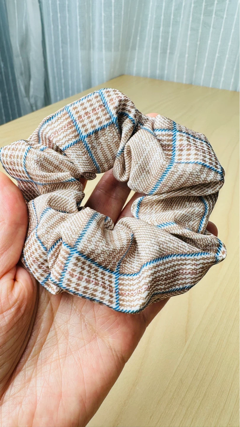 🌱Set of 4 Scrunchies and 1 Hair Coil - photo 5