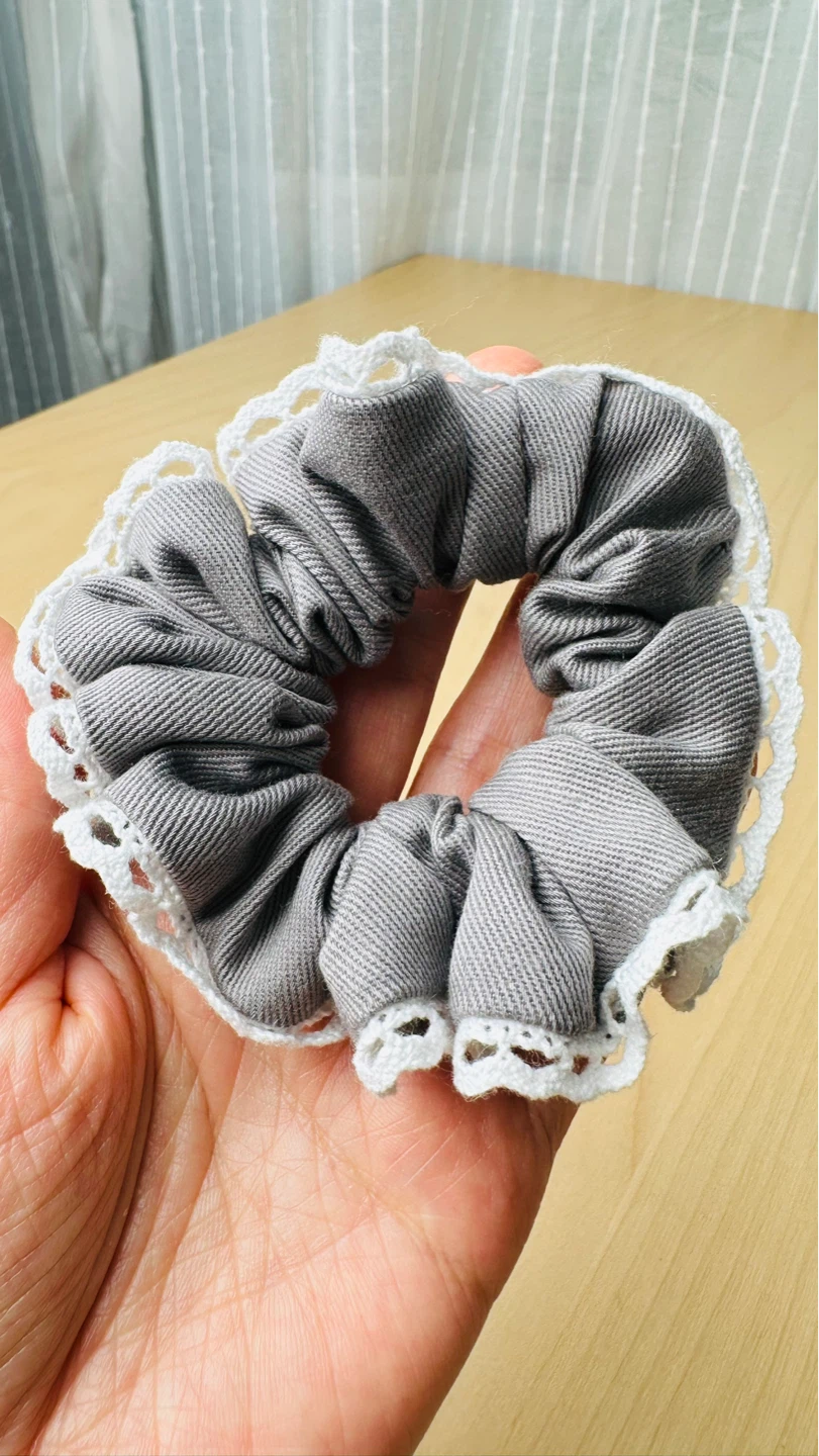 🌱Set of 4 Scrunchies and 1 Hair Coil - photo 4