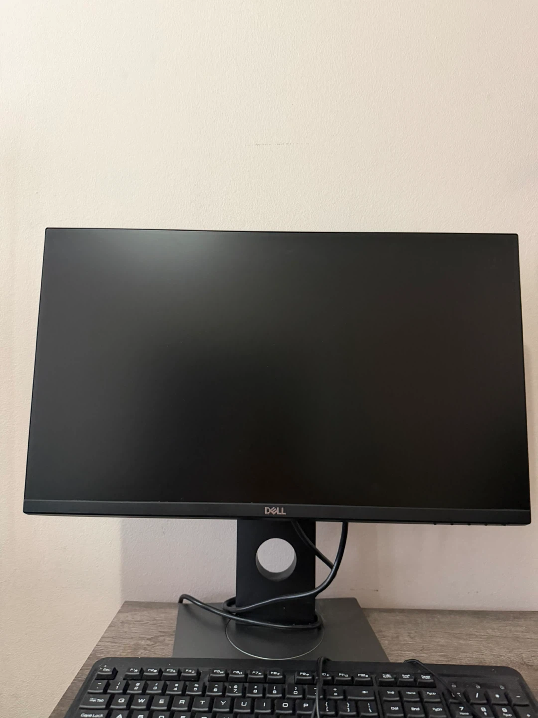 Dell Monitor - 24 inch