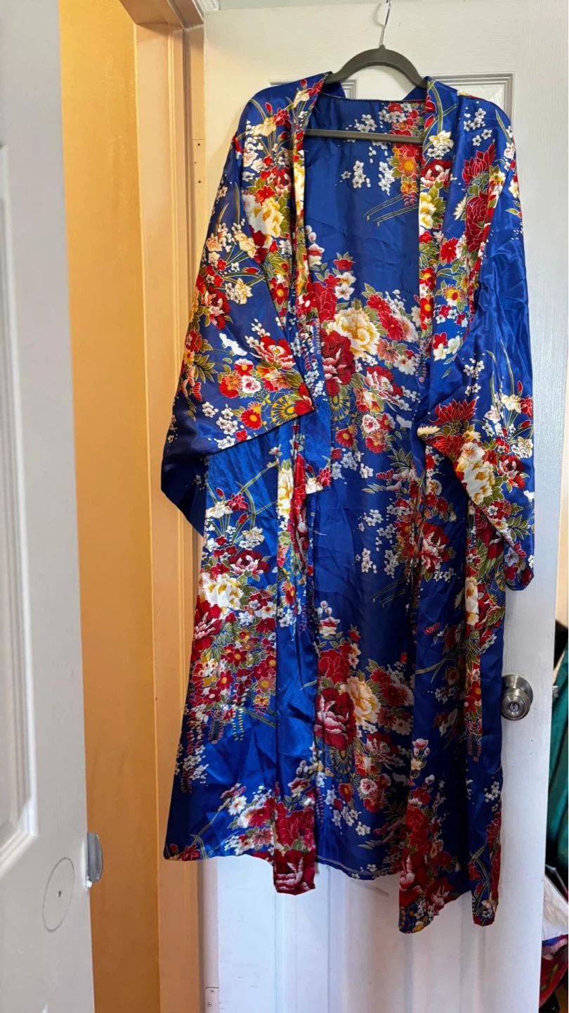 Blue Floral Kimono Robe with Belt and hairpiece - photo 2