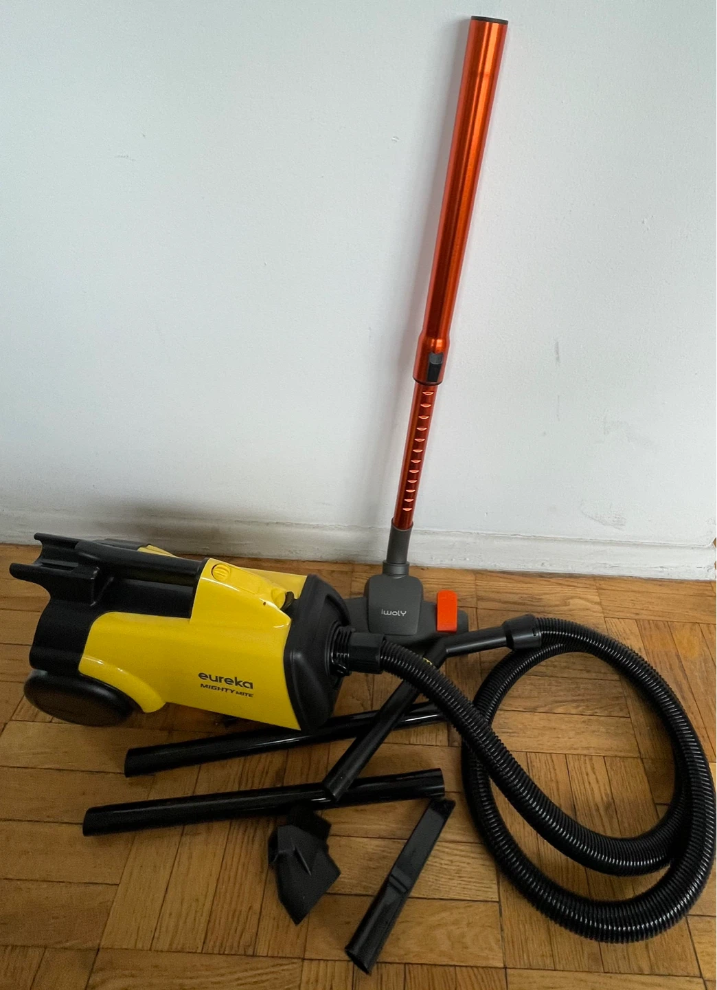 Eureka 3670G Boss Canister Vacuum and blower - photo 5