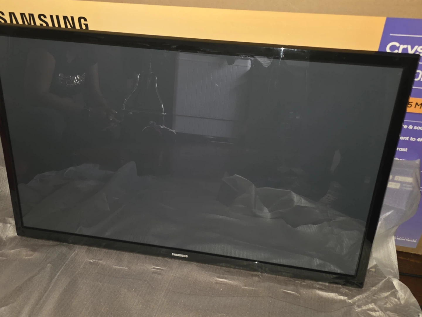 Samsung Crystal UHD TV