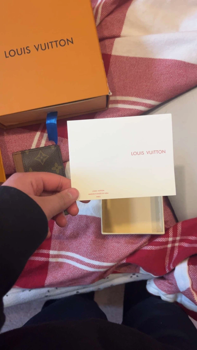 Louis Vuitton Card Holder - photo 2