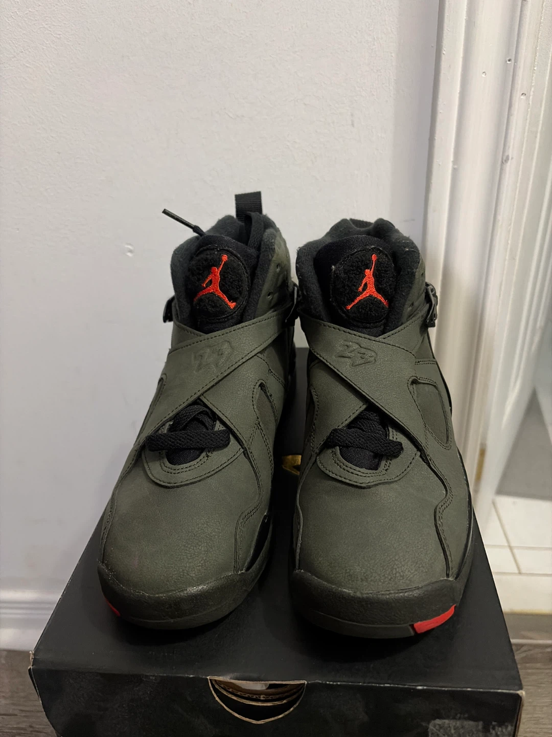 Air Jordan 8 Retro Olive Black Red - photo 3