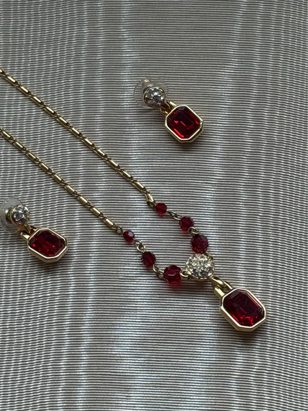 Swarovski Gold-tone Scarlet Red Crystals Set