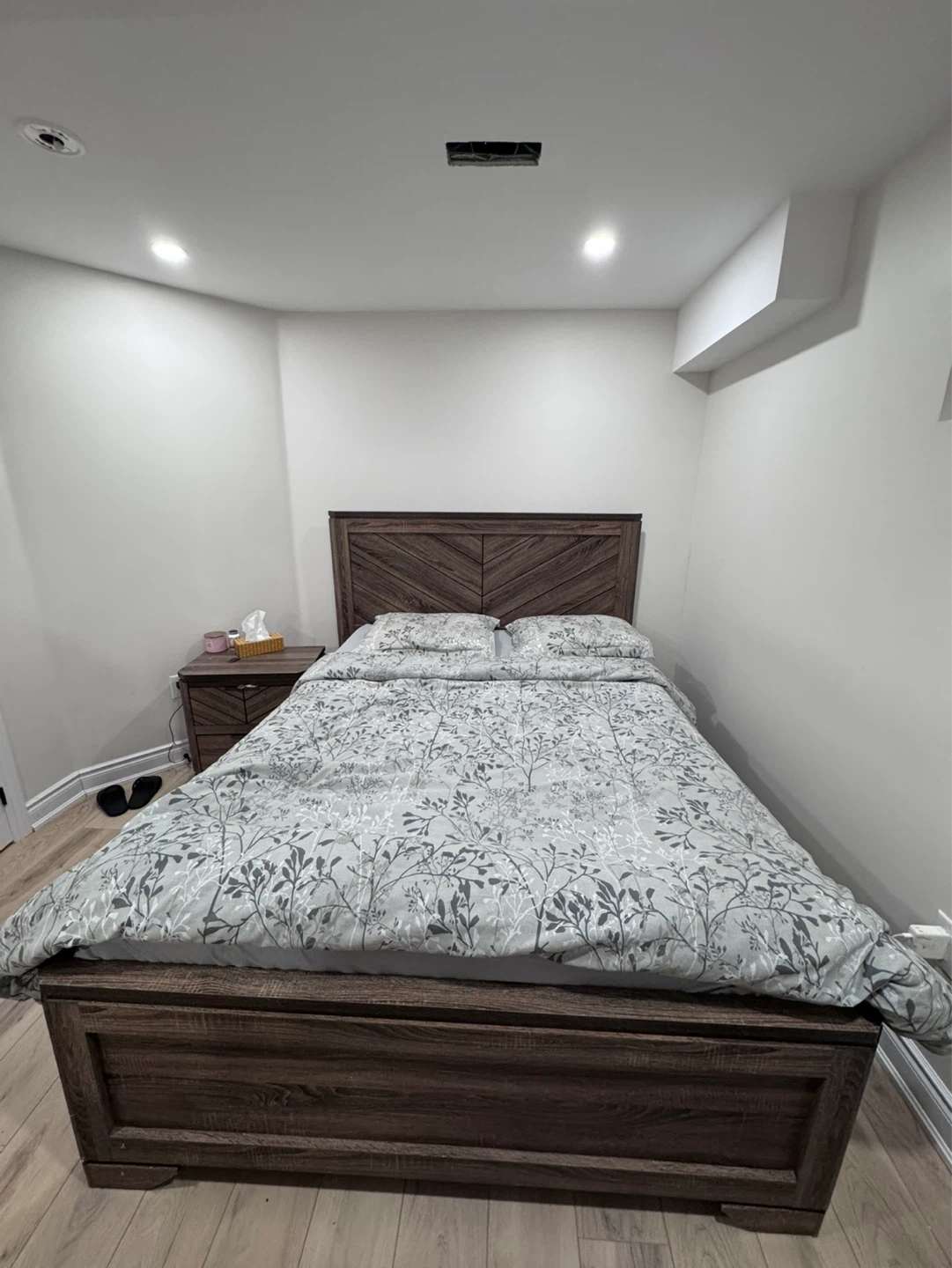 Wooden Bedroom Set - Headboard and Nightstand - photo 3