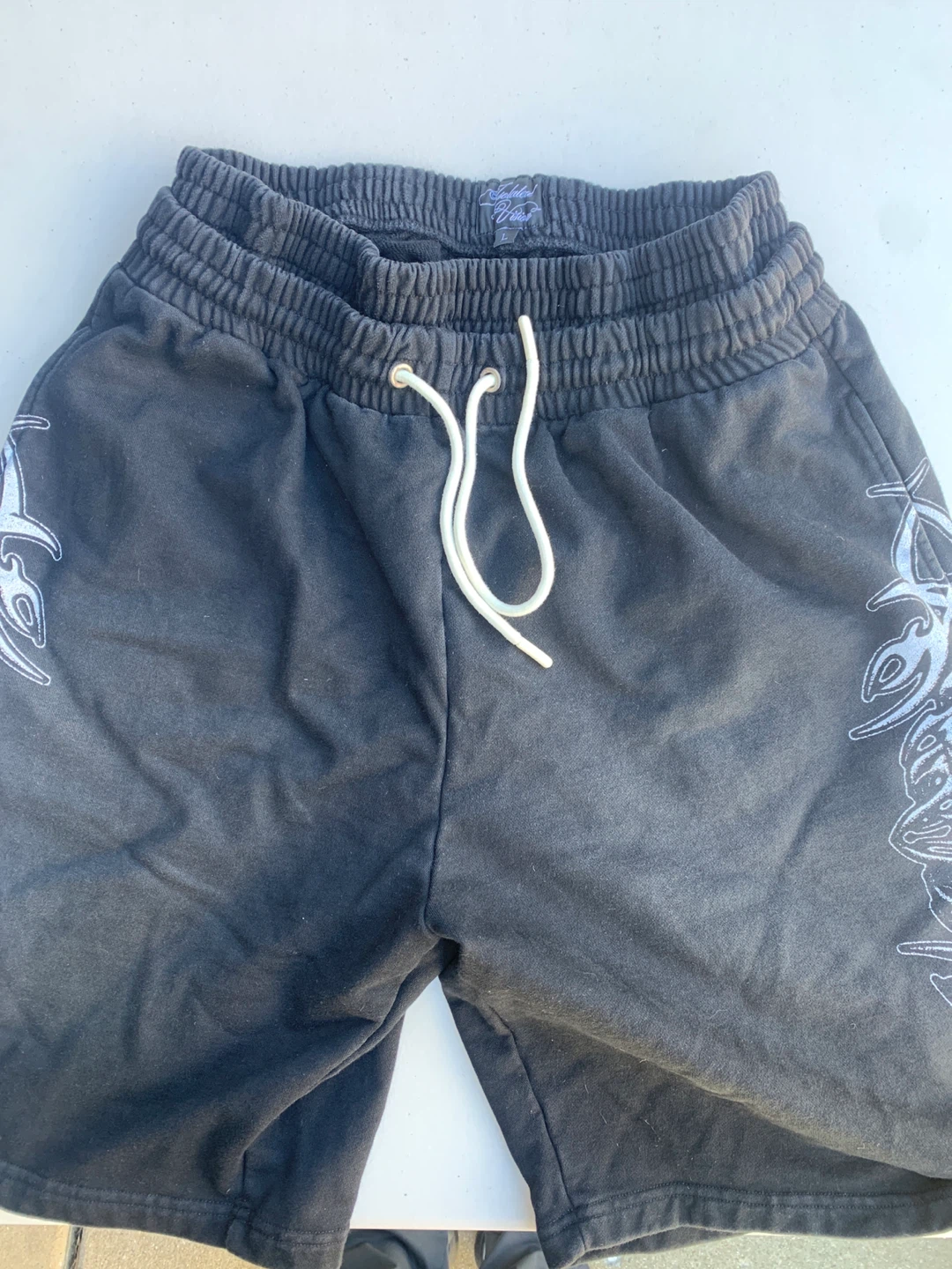 Isolated Visions Graphic Sweat Shorts Size L
