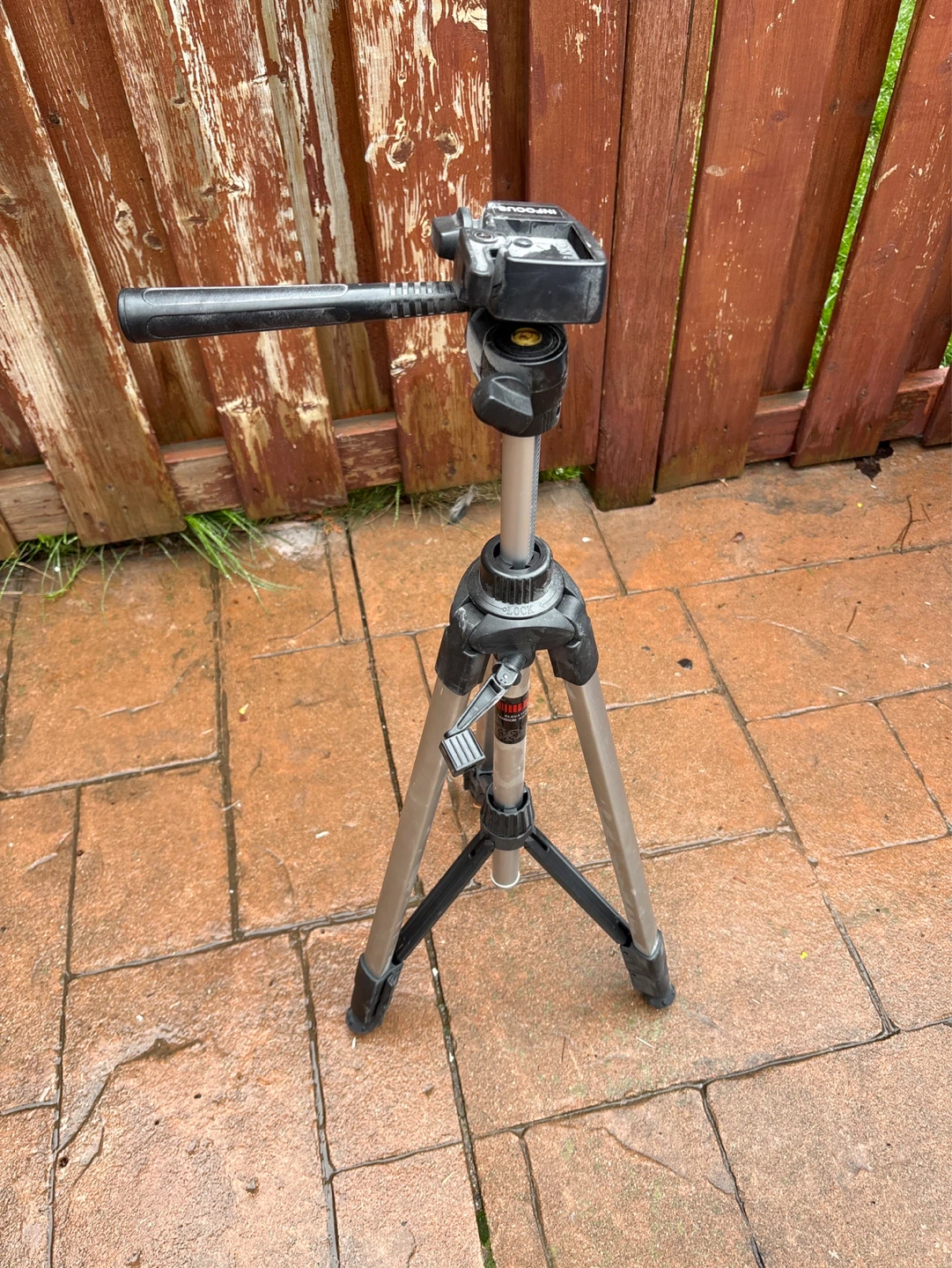 InFocus Tripod DIN 4503