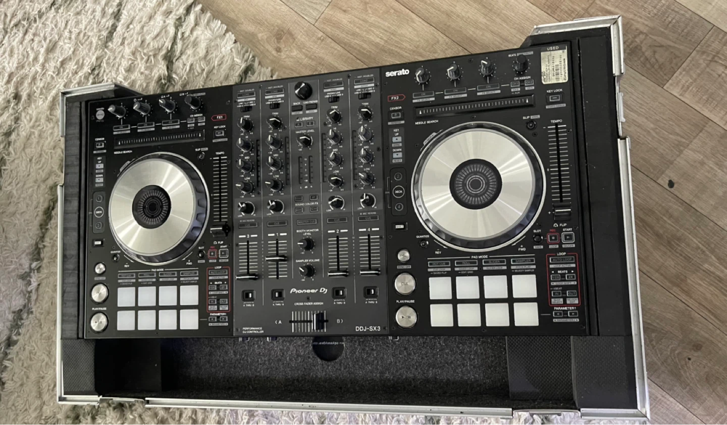 Pioneer DDJ-SX3 DJ Controller