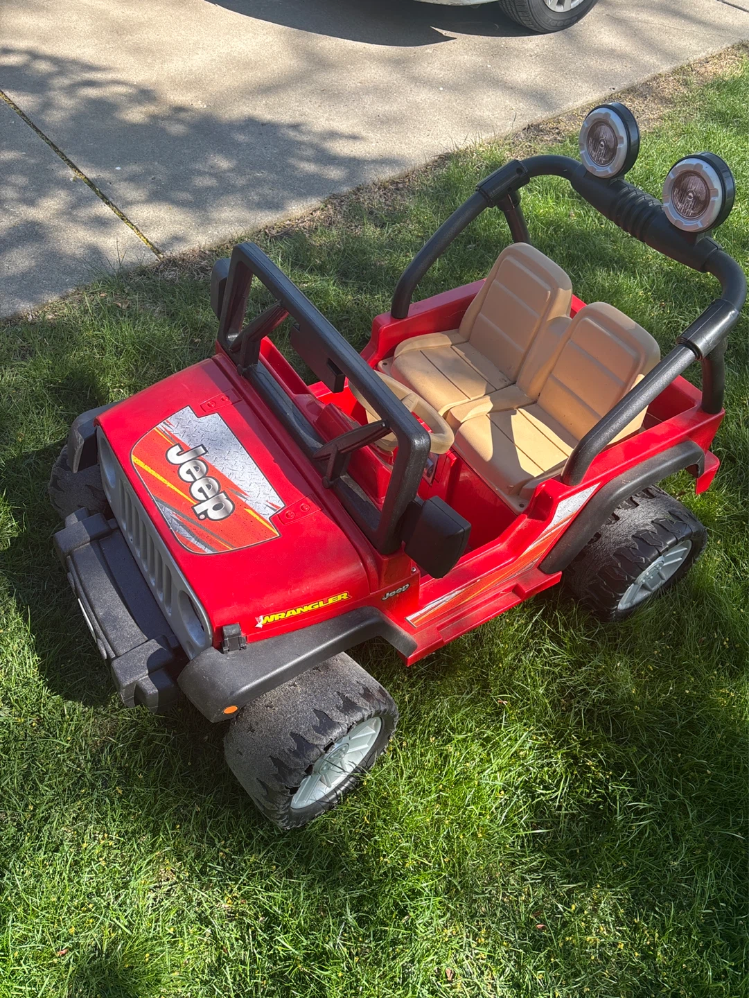 Power wheels Red Jeep Wrangler Ride-On Toy Car - photo 4