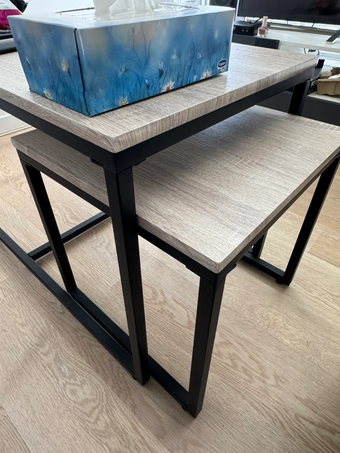 Nesting Coffee Table Set w/ 2 Side Tables