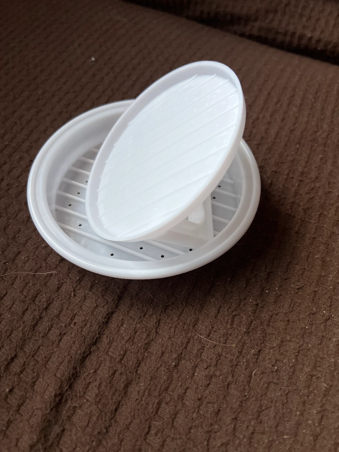 White Plastic Round Steamer Basket - photo 4