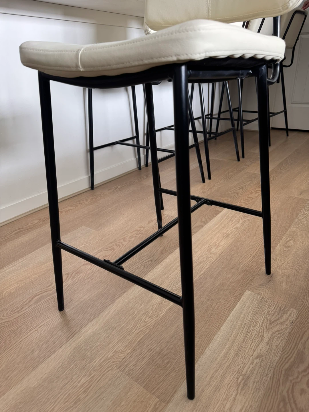 Set of 6 Cream Faux Leather Bar Stools