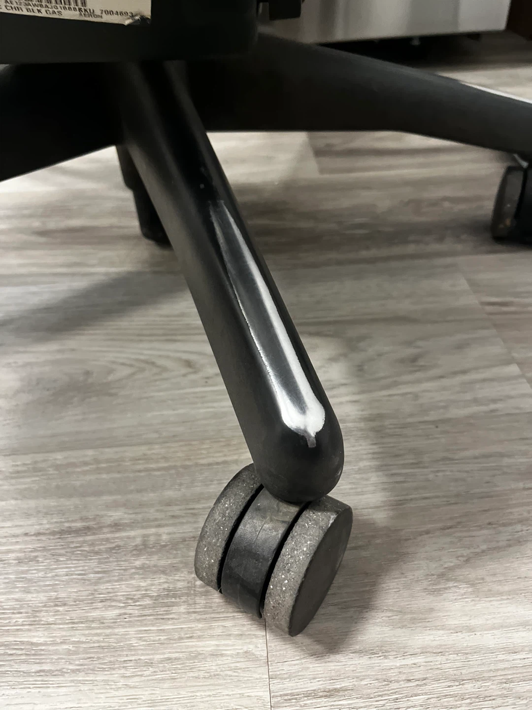 Herman Miller Aeron Office Chair - photo 3