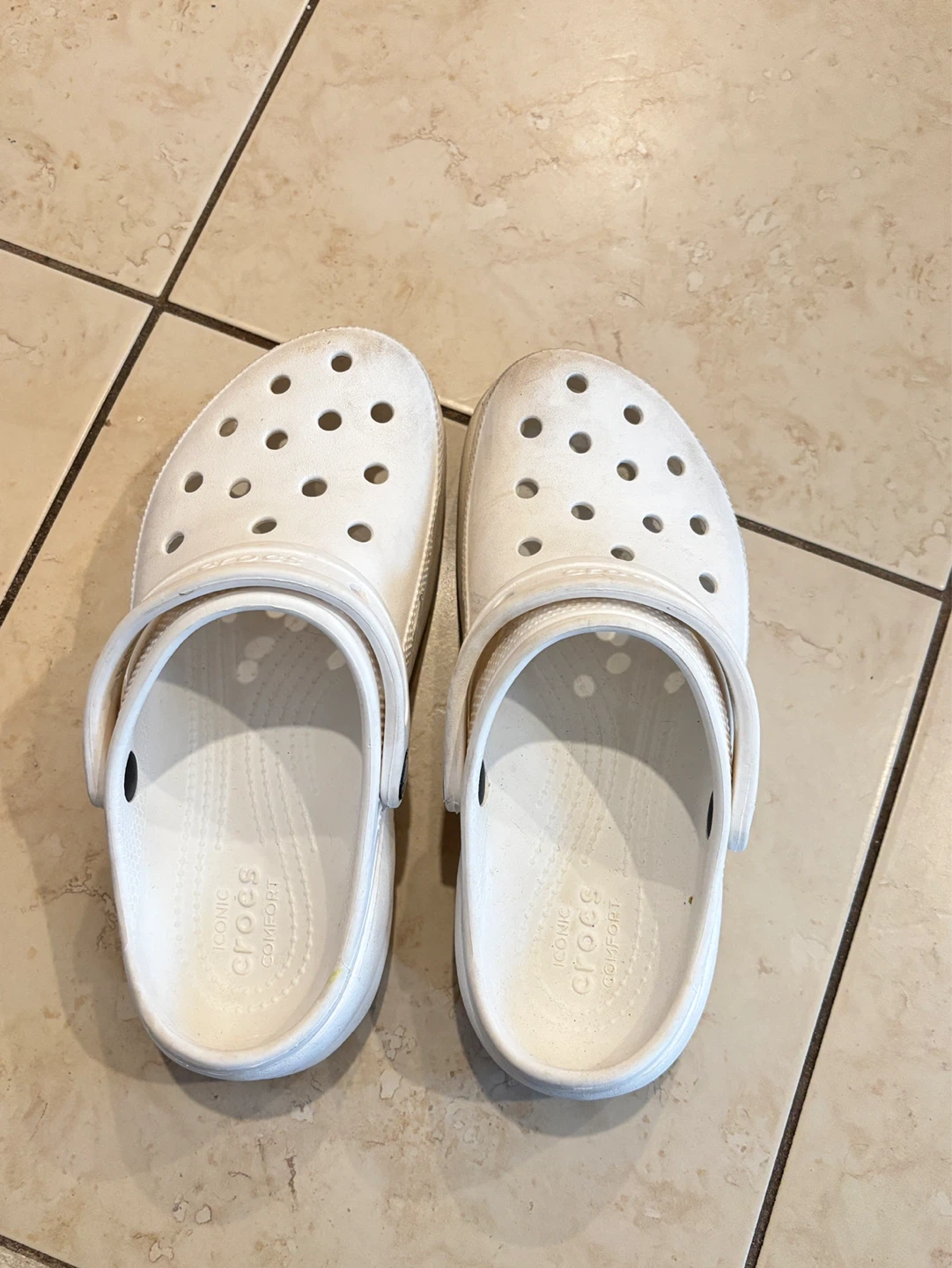 White Crocs Classic Clogs us7