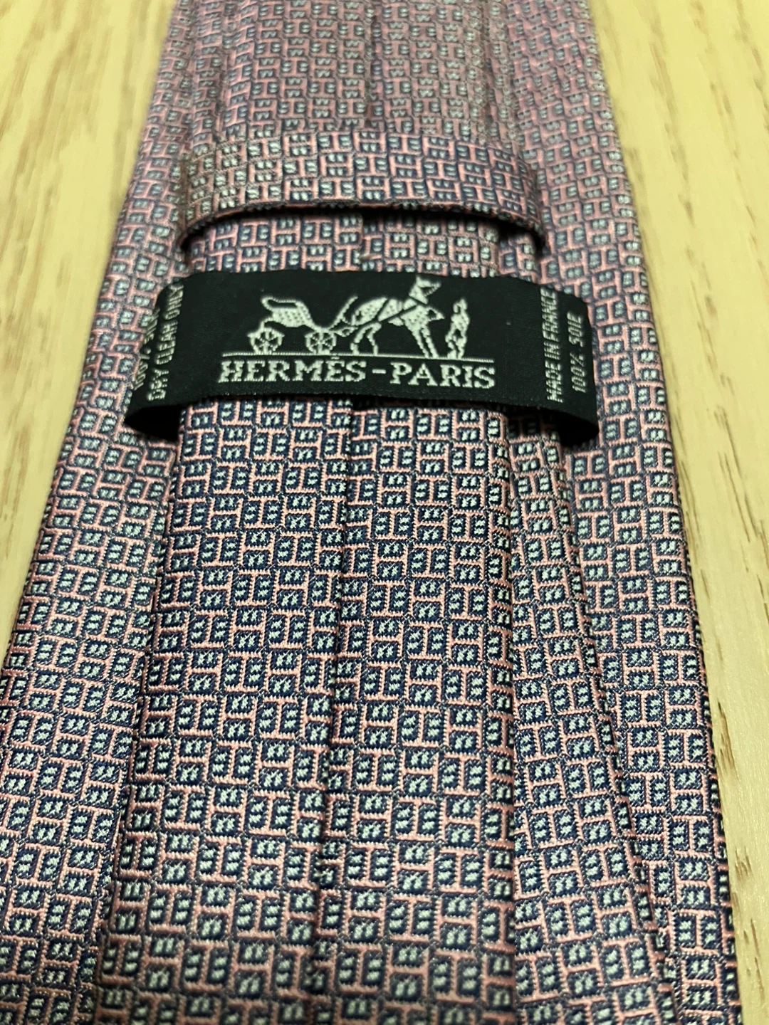 Hermès Silk Tie and Pocket Square Set - photo 3