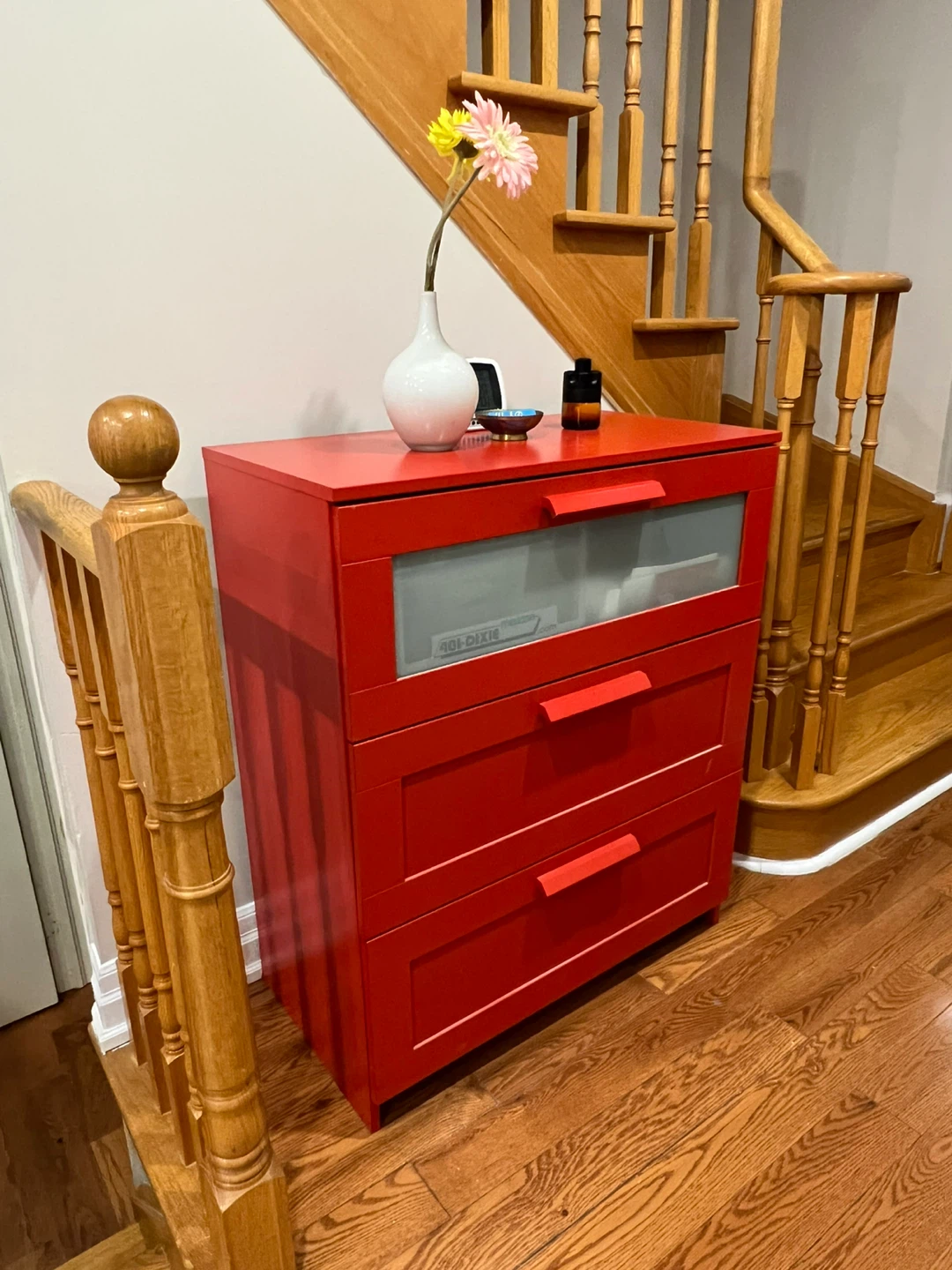Red 3-Drawer Chest with Frosted Glass Top - photo 2