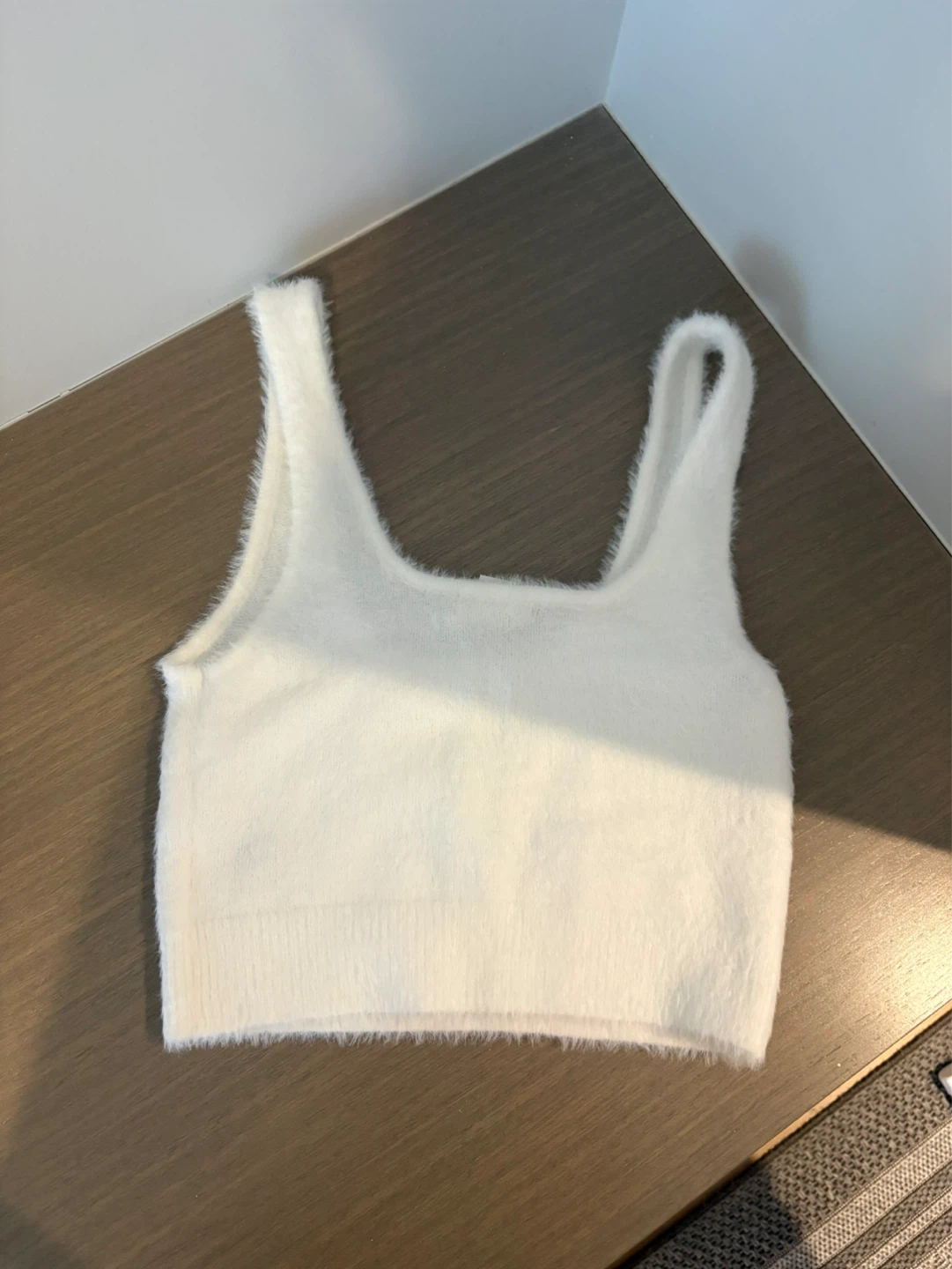 H&M White Fuzzy Crop Tank Top - Size S - photo 2