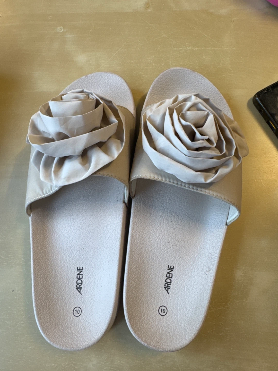 Ardene flower slides