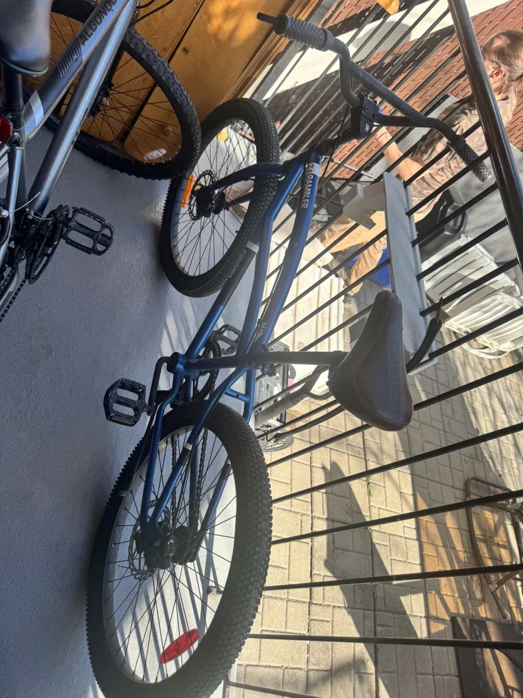 Vélo bleu Columbia 24 Rambler - photo 2