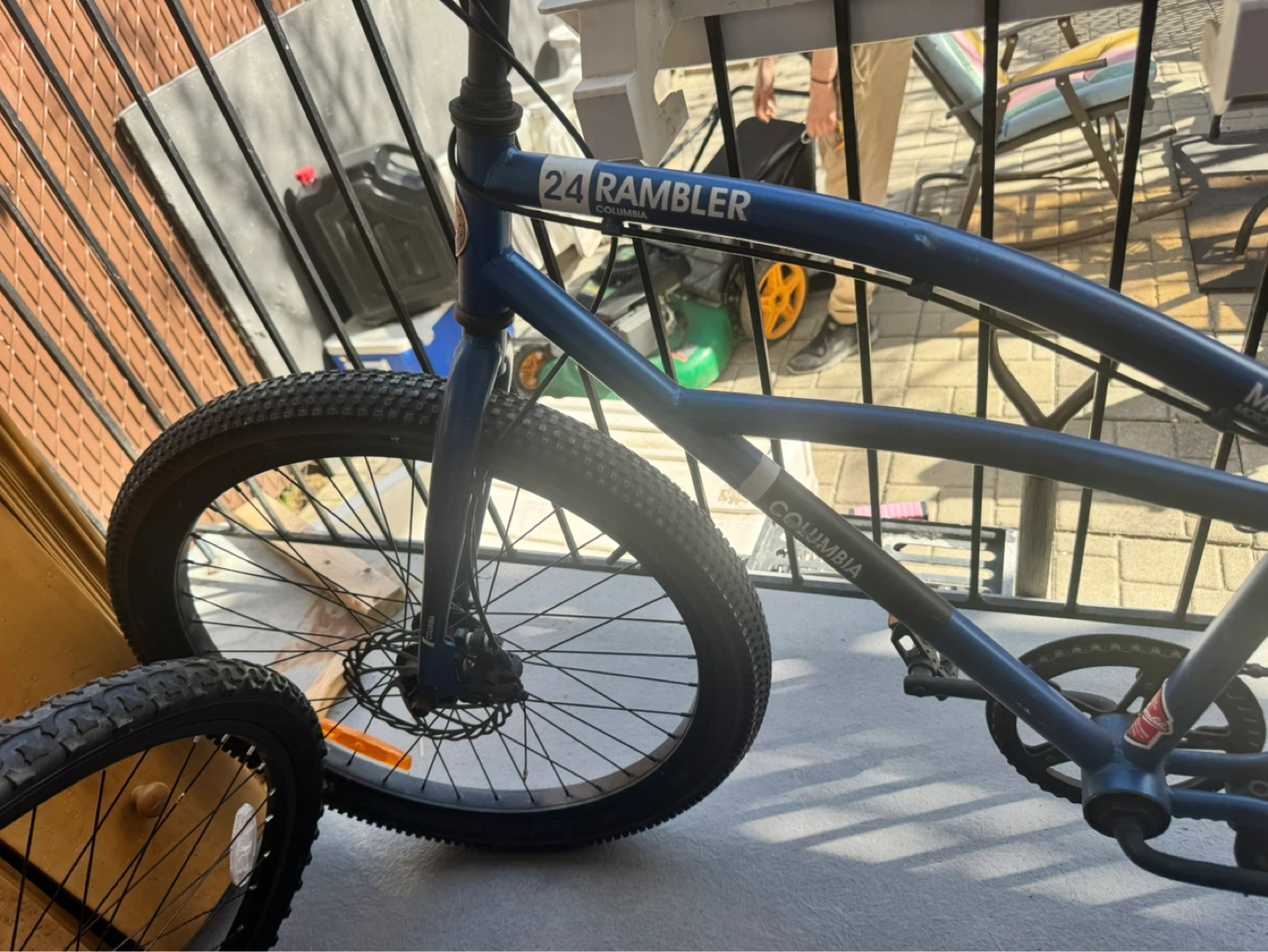 Vélo bleu Columbia 24 Rambler