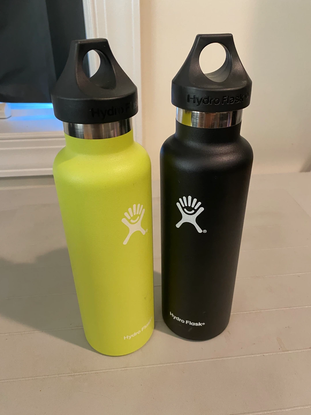 Hydro Flask Water Bottles (2 Pack)