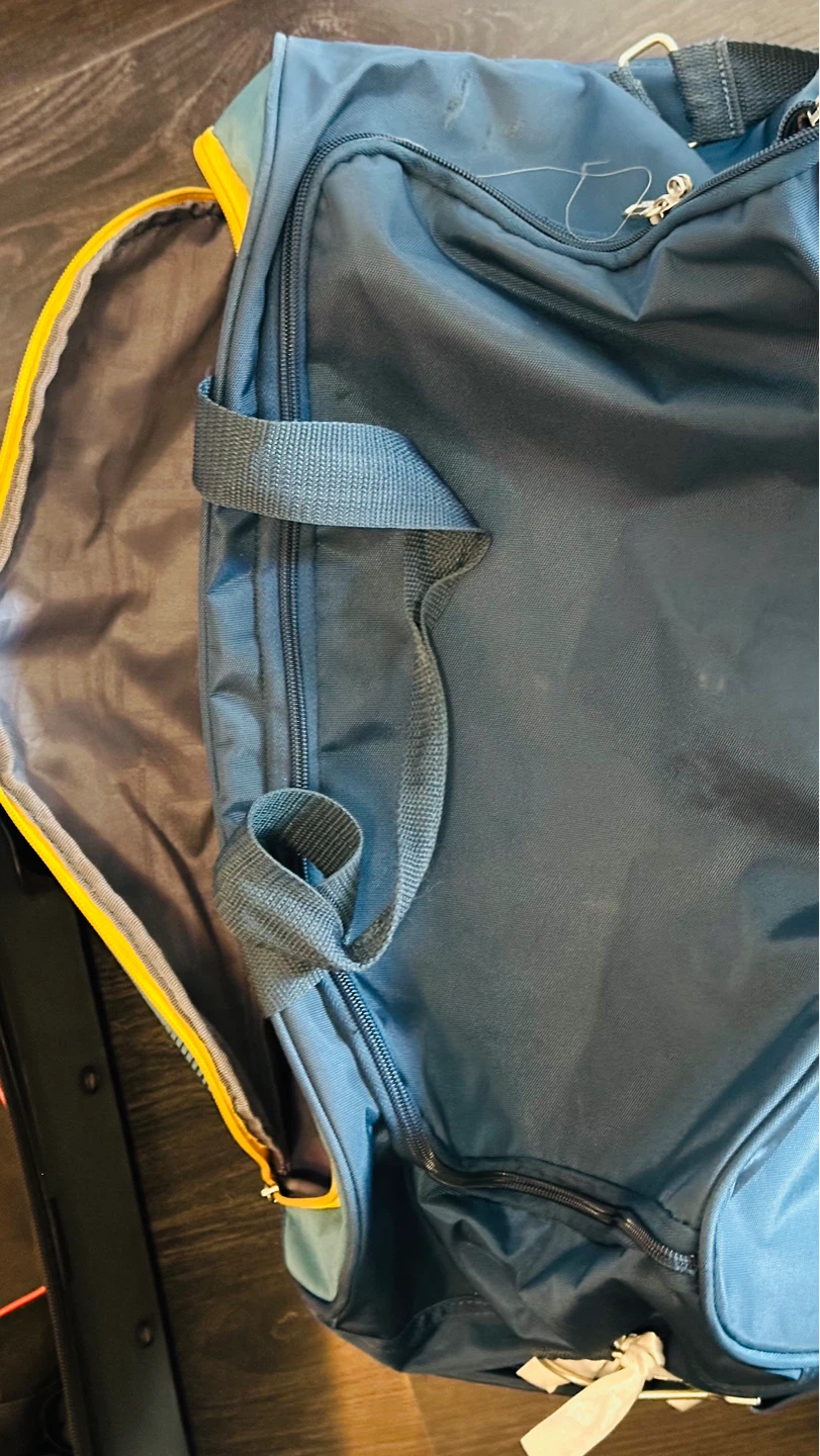 American Tourister Rolling Luggage Bag - photo 3