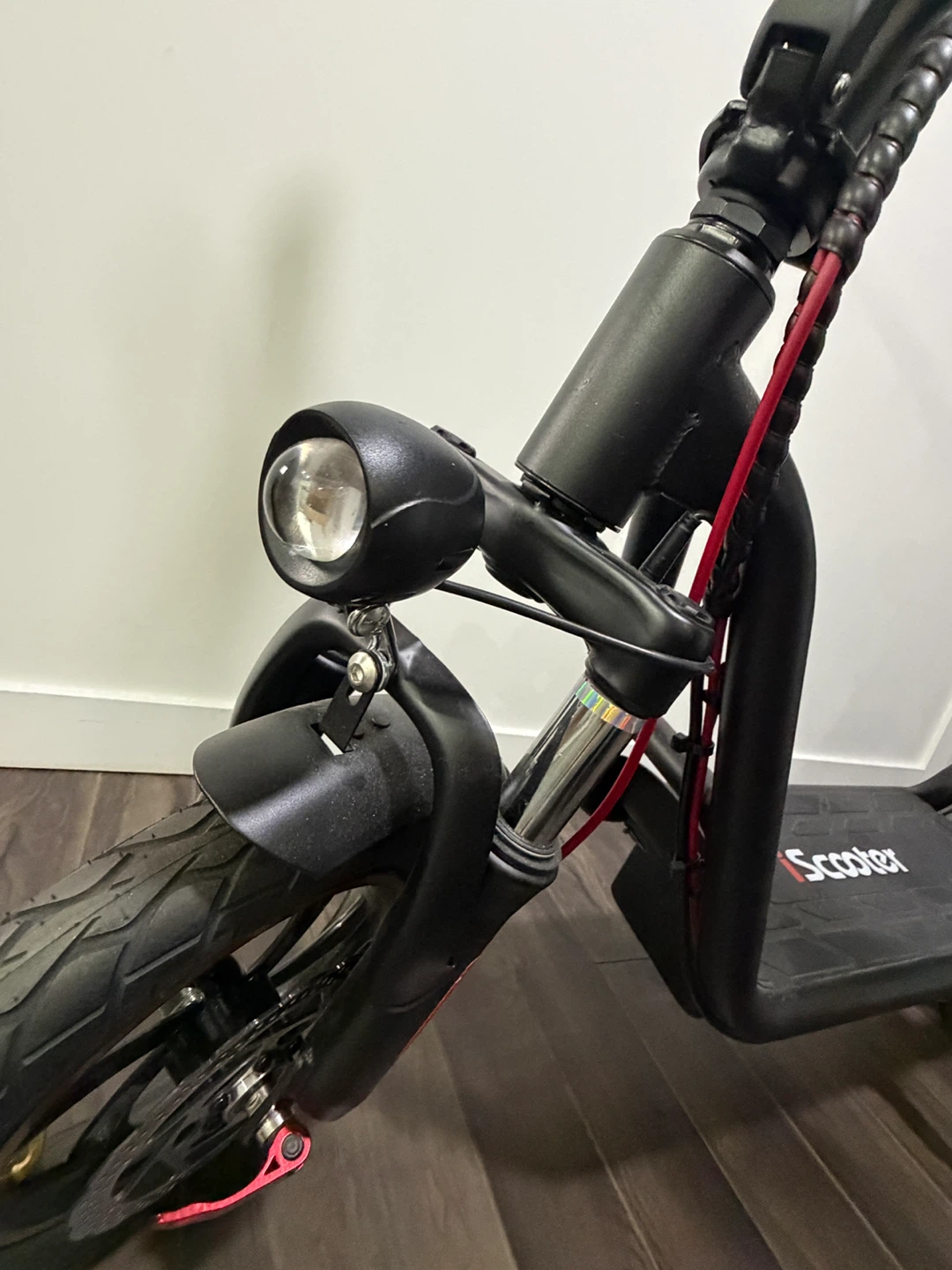 IScooter I12 E-Scooter with new lock, new helmet n new bell - photo 2