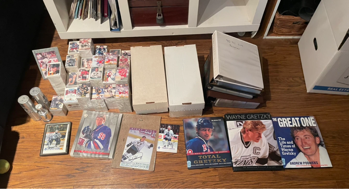 Hockey card collection/memorabilia/signed pics