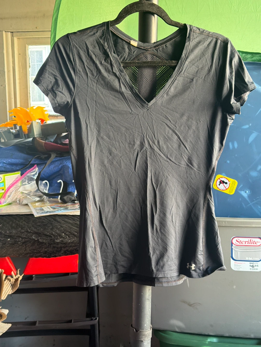 Under Armour Women's Black V-Neck Athletic T-Shirt