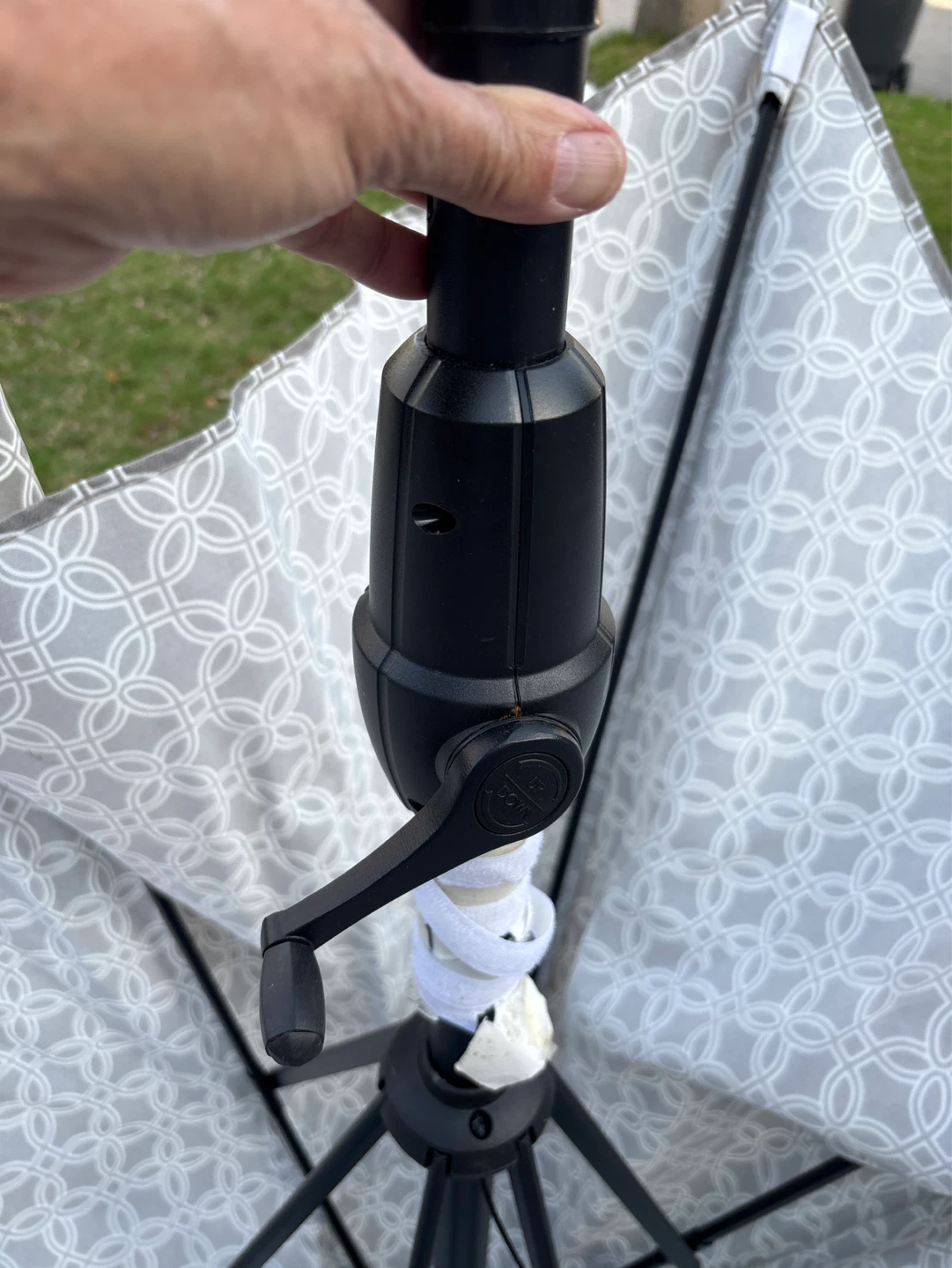 Patio Umbrella Canopy with Crank (8 feet) - photo 3