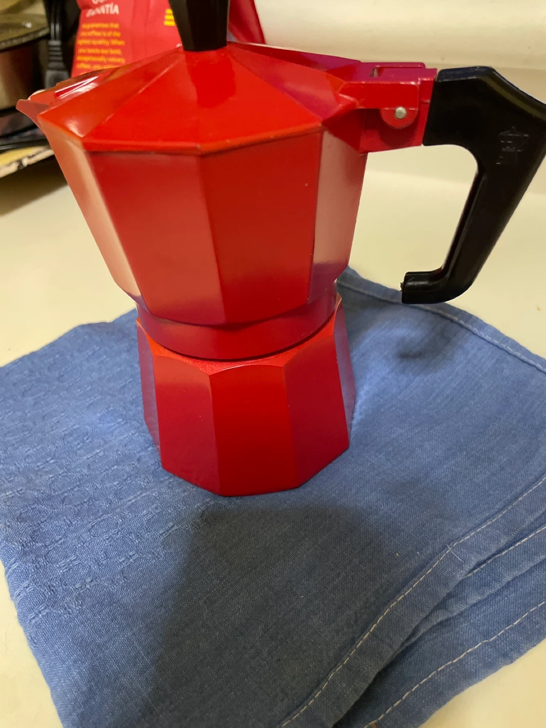 Red Moka Pot Coffee Maker - photo 2