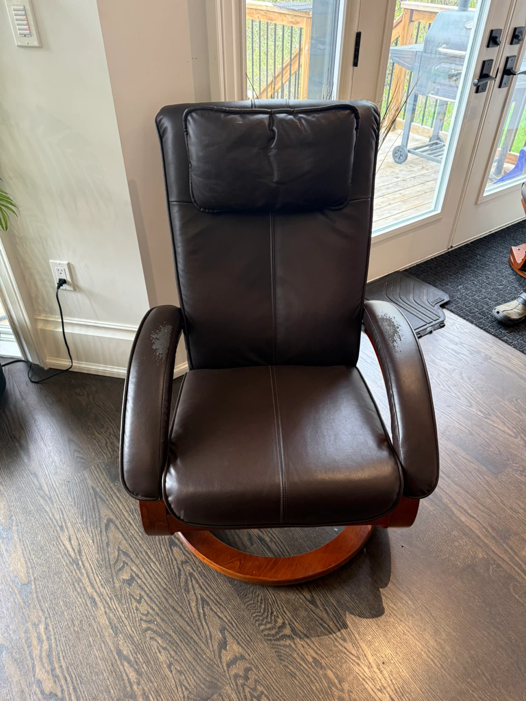Reclining leather chair - photo 2