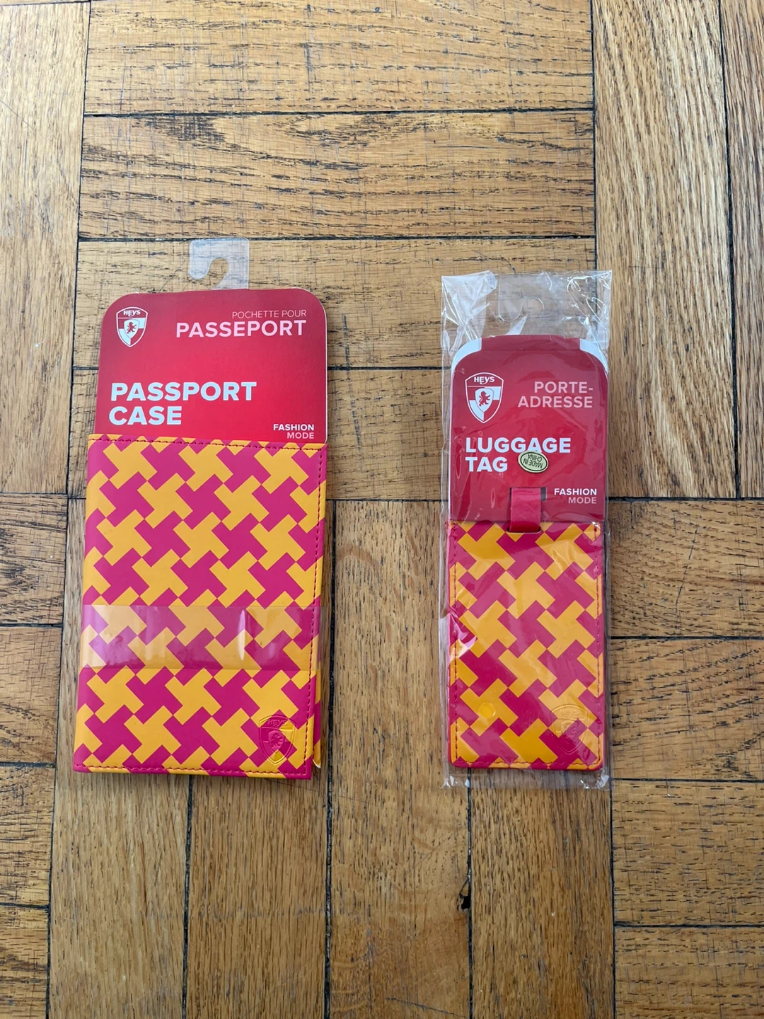 HEYS Passport Case and Luggage Tag Set - Red/Yellow Pattern