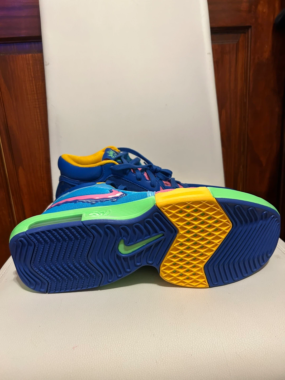 Nike LeBron Witness Vlll Promise basketball shoe - photo 3