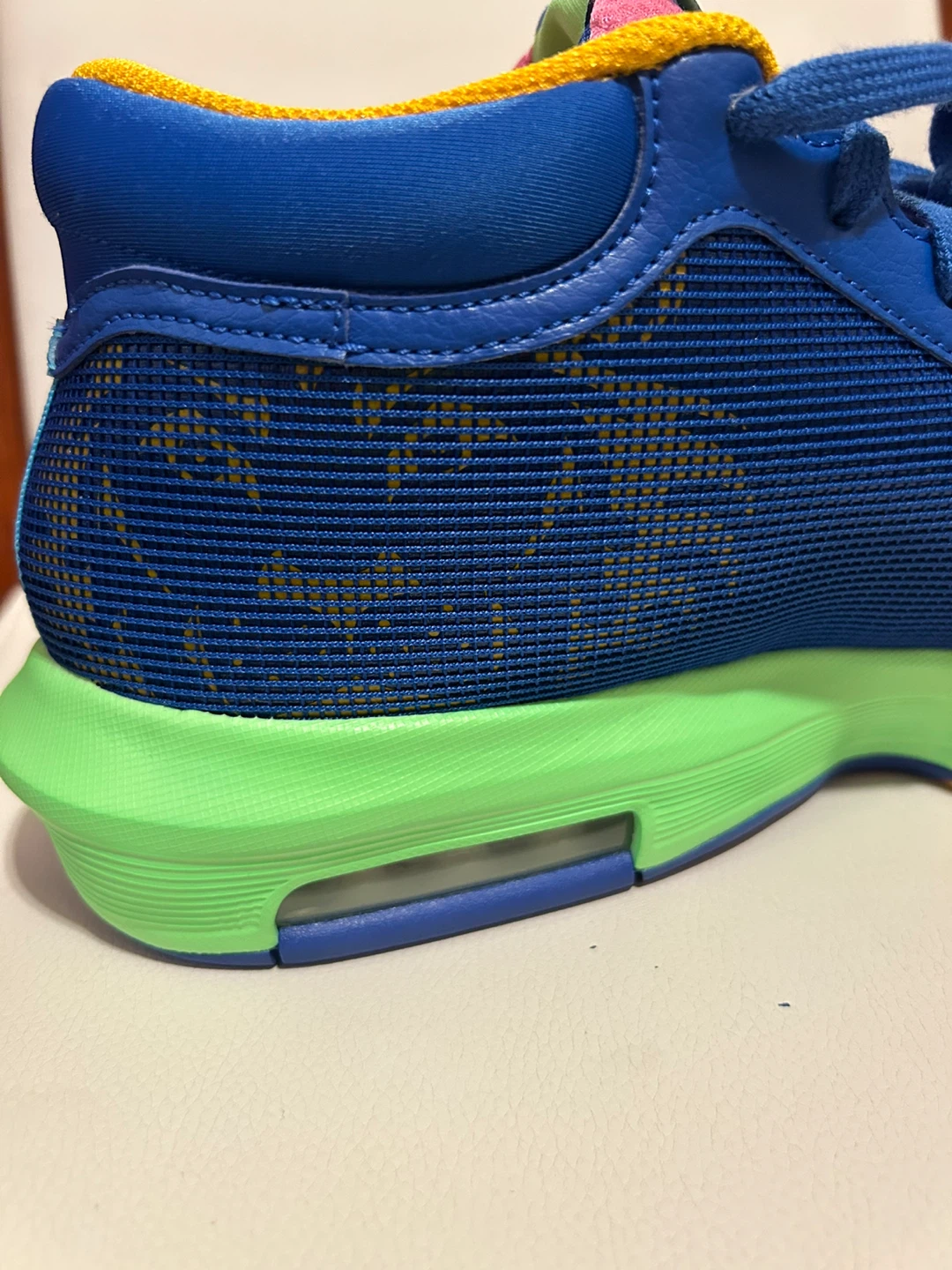 Nike LeBron Witness Vlll Promise basketball shoe - photo 5
