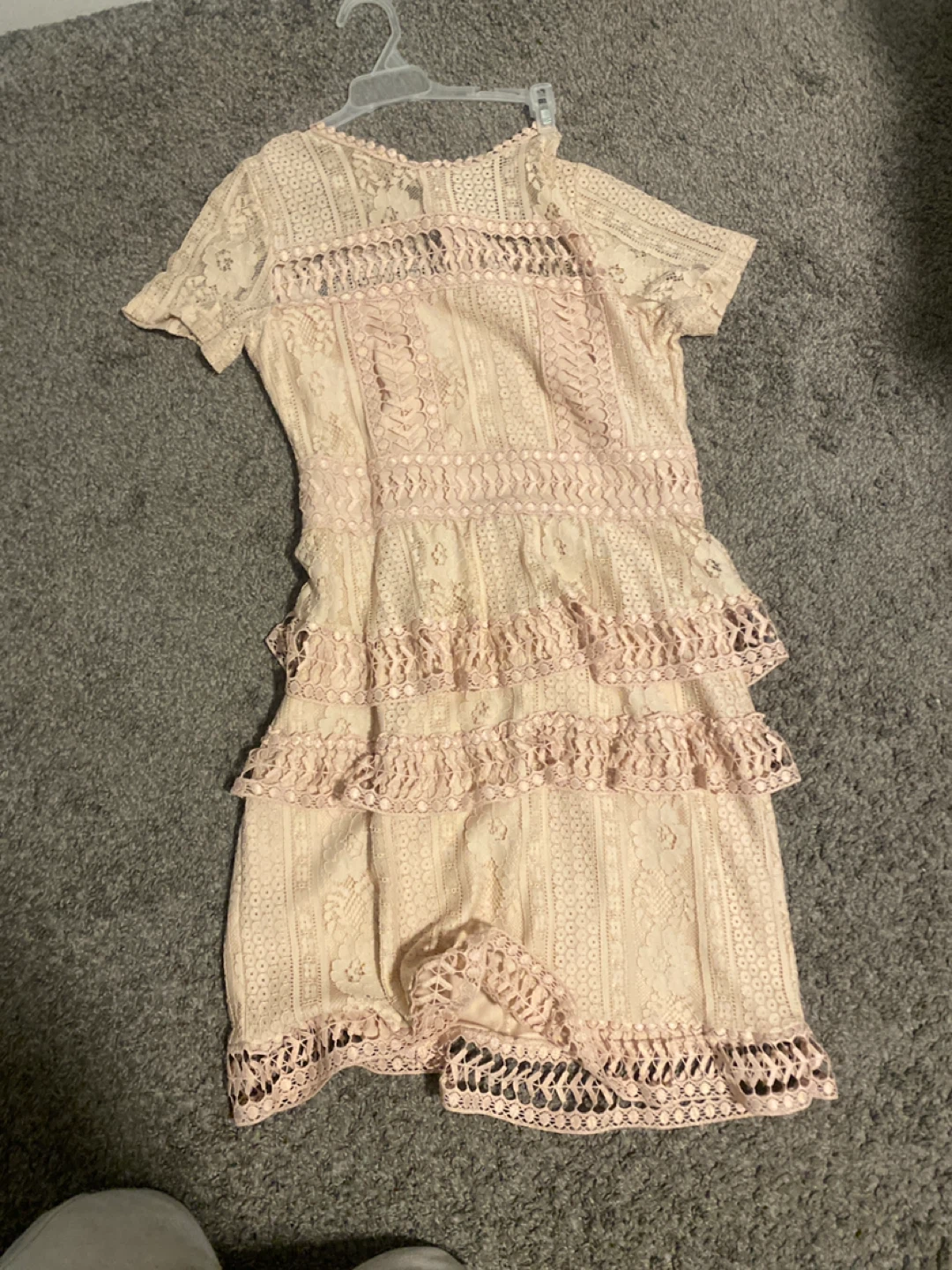 Lace Ruffle Dress - Cream/Pink