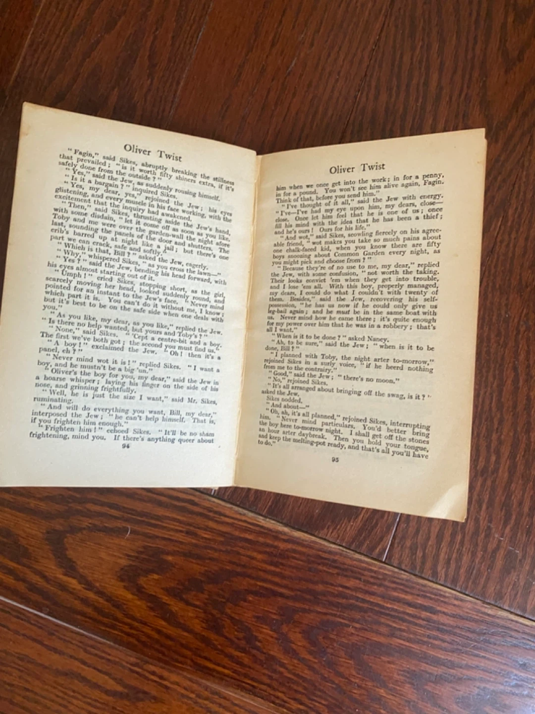 Oliver Twist by Charles Dickens - photo 5