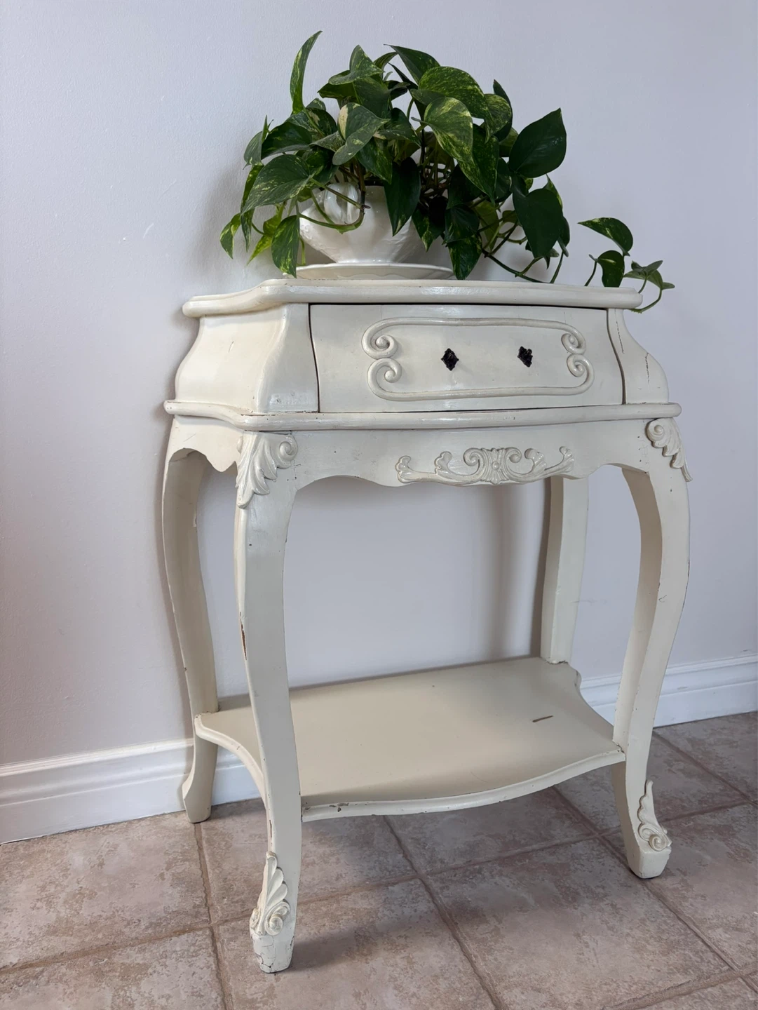 Vintage Cream Accent Table