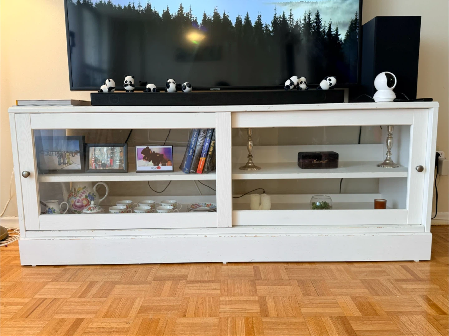 White TV Stand/console Glass Doors