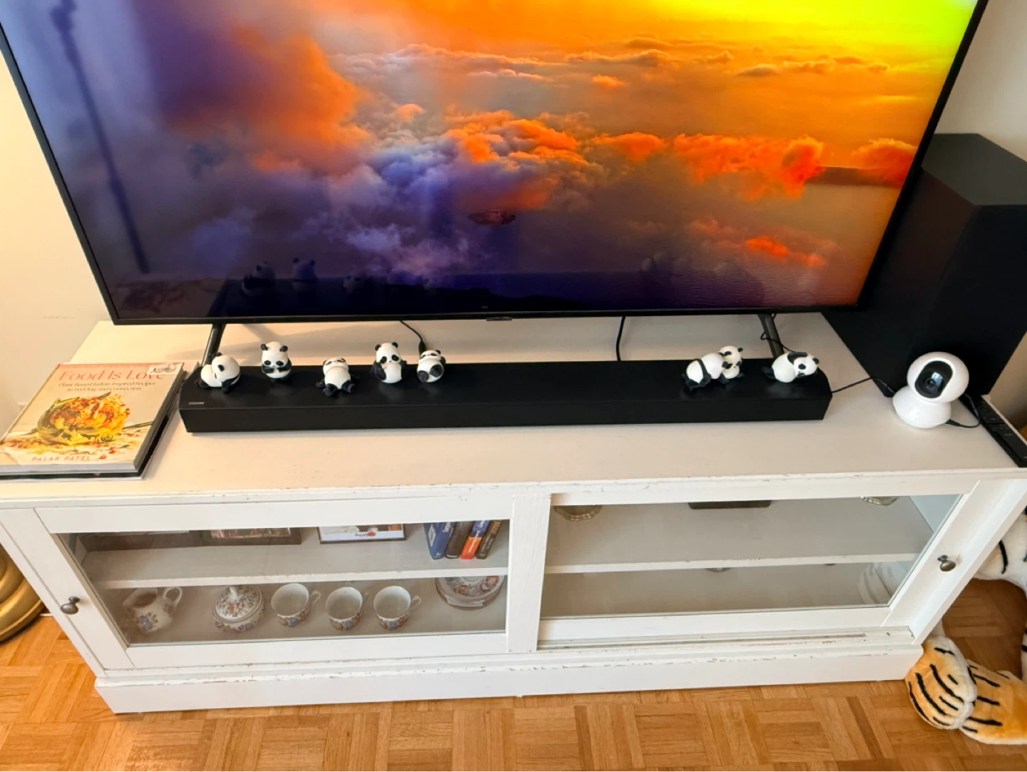White TV Stand/console Glass Doors - photo 2