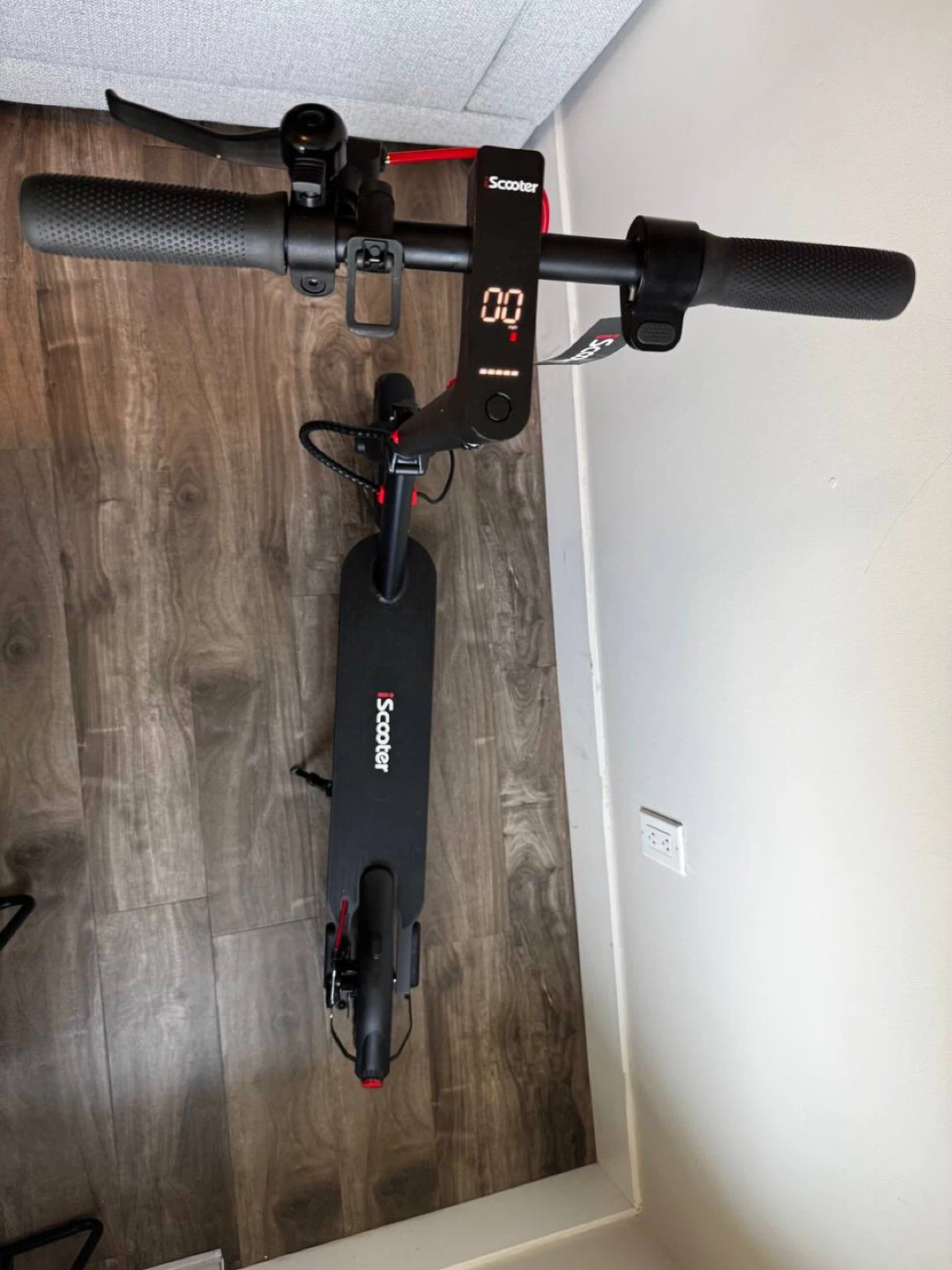 iScooter Electric Scooter brand new 30km/h max speed - photo 4