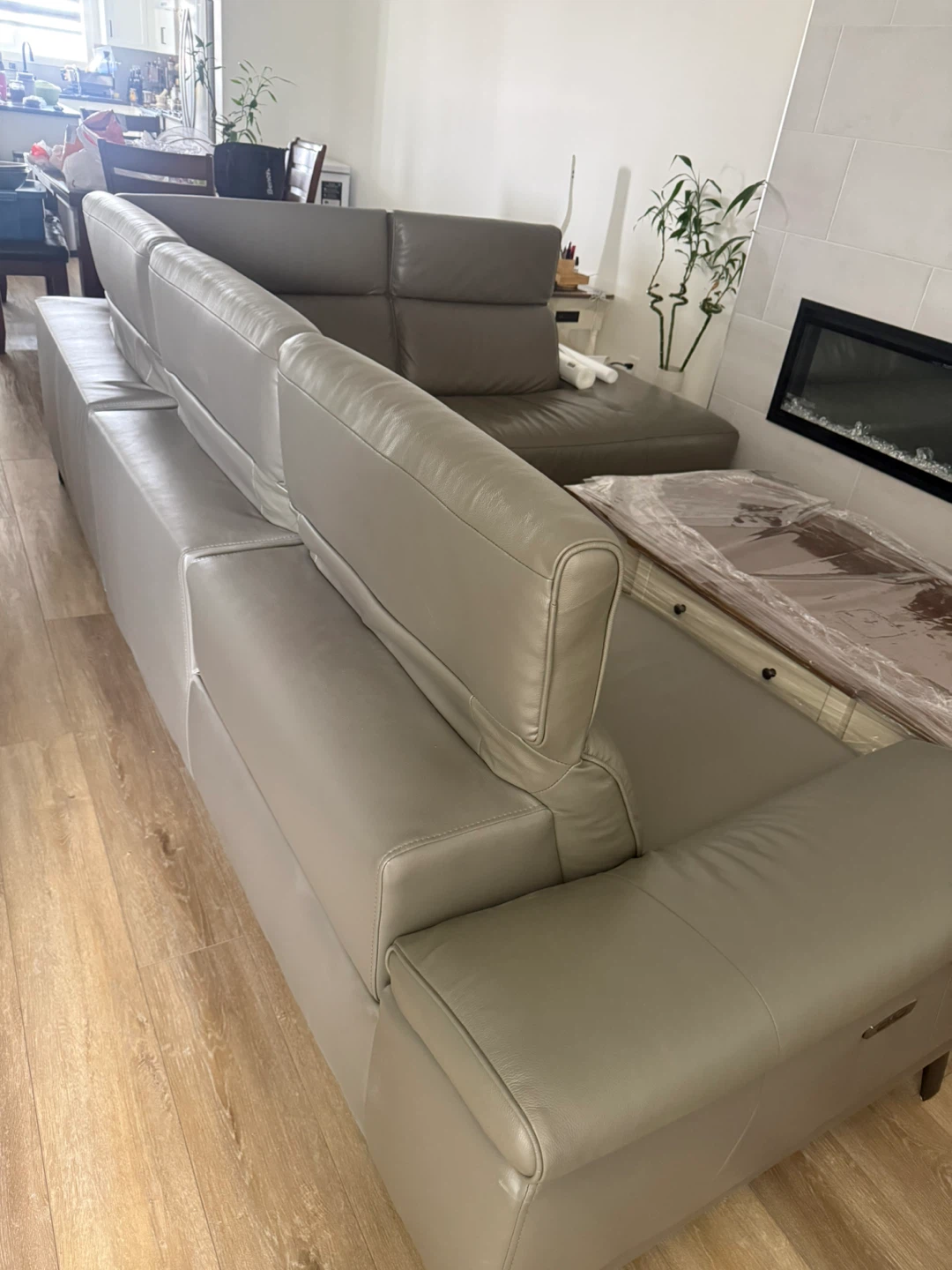 Leather Sectional Sofa - photo 4